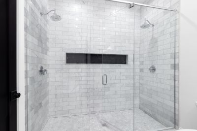 Spa-Style Shower Area